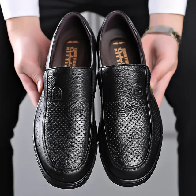 "Heren leren loafers, stijlvol en comfortabel, met plat platform en ademend ontwerp. Perfect voor dagelijks gebruik."