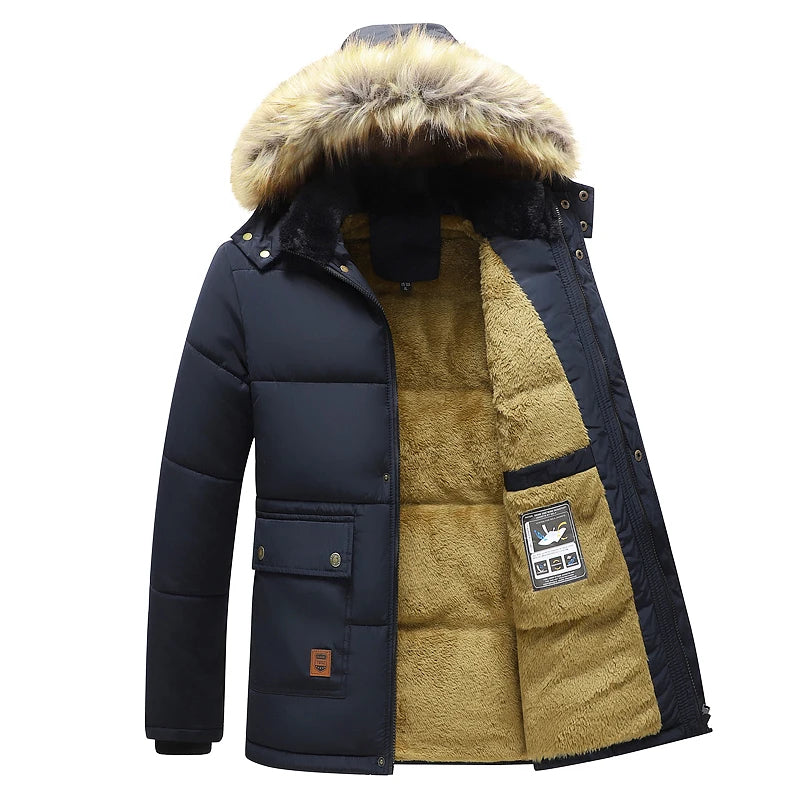 Heren parka waterafstotend, warm en gevoerd, met capuchon. Perfecte winterjas voor koud weer.