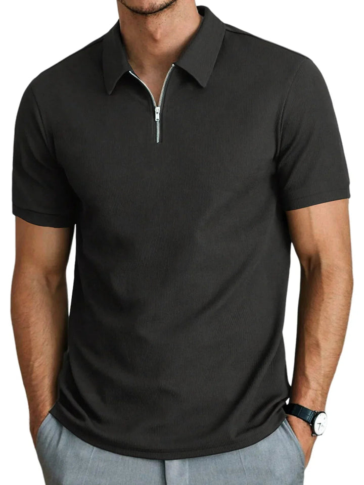 Trendy heren rits polo shirt met korte mouwen voor een moderne casual look. Zomerse mannen kleding, comfortabel en stijlvol.