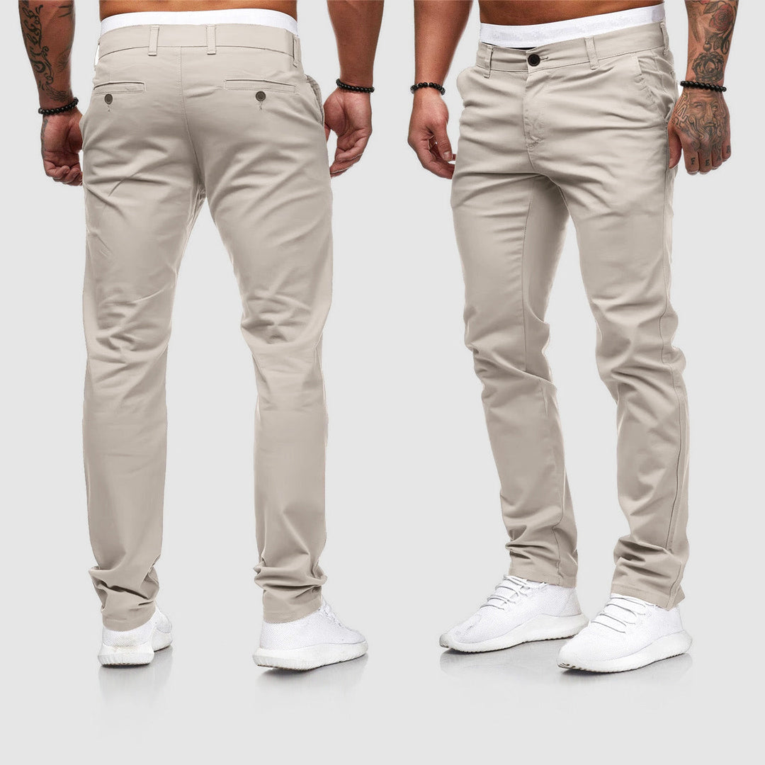 Heren slim-fit chino broek in moderne stijl, perfect voor een veelzijdige look.