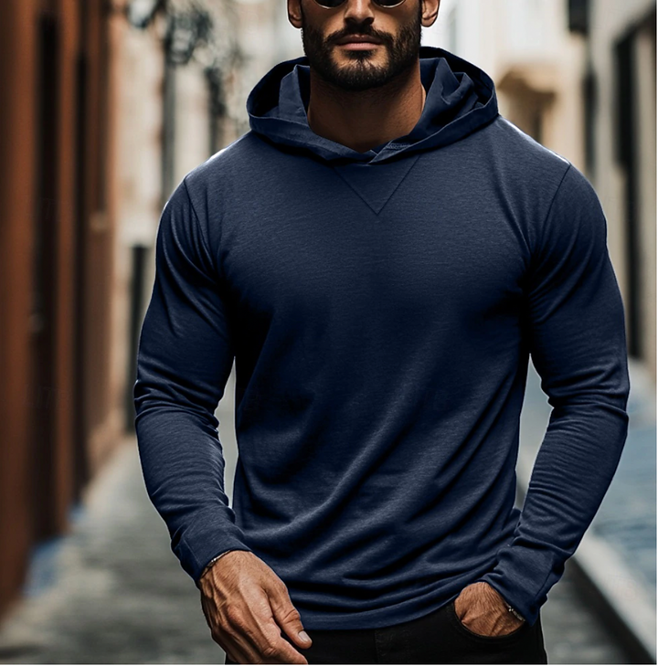 Heren slim fit hoodie met capuchon, comfortabel voor dagelijkse casual mode in herfst en winter.