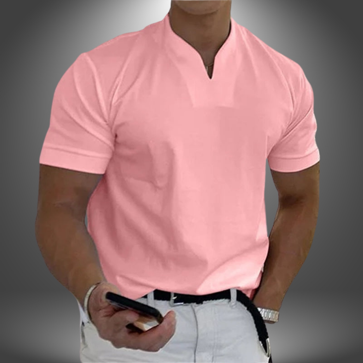 Trendy heren t-shirt met V-hals en korte mouwen, een essentieel comfortabel casual shirt voor mannen.
