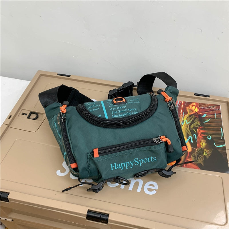 Nylon heren slingtas, robuust en waterafstotend, ideaal voor sport, reizen en vrije tijd.