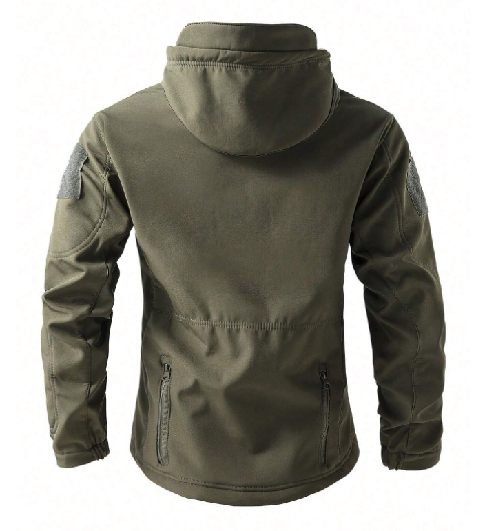 Duurzame heren outdoor set, waterdicht en ademend, voor avontuurlijke tochten.