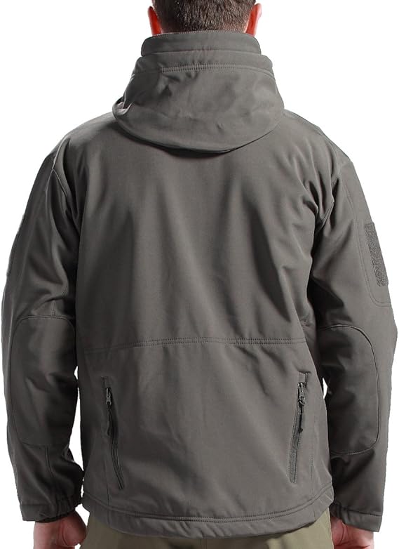 Heren herfst/winter outdoor jas en broek, waterdicht en ademend voor actief gebruik.
