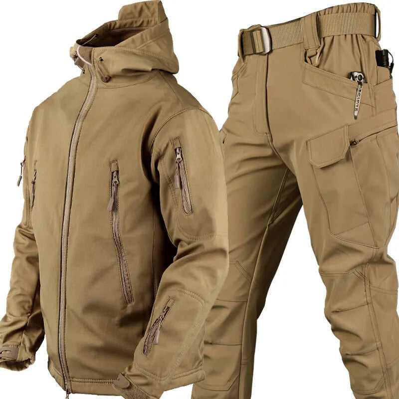 Comfortabele heren mid-season jas en broek, waterdicht voor herfst en lente avonturen.