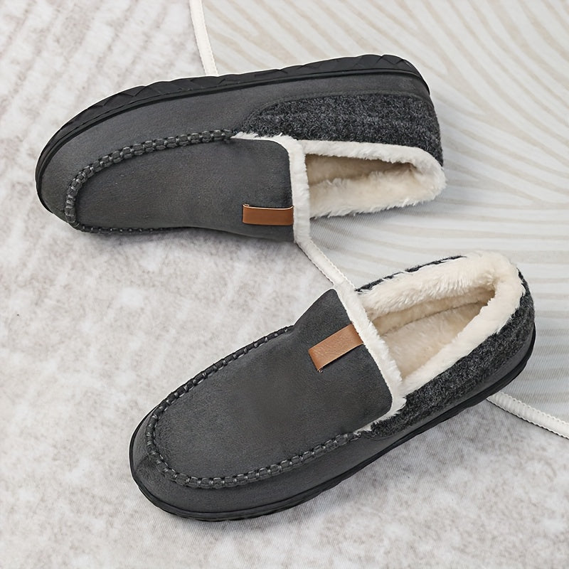Zwarte pantoffels voor heren, heerlijk zacht en comfortabel voor dagelijks gebruik.