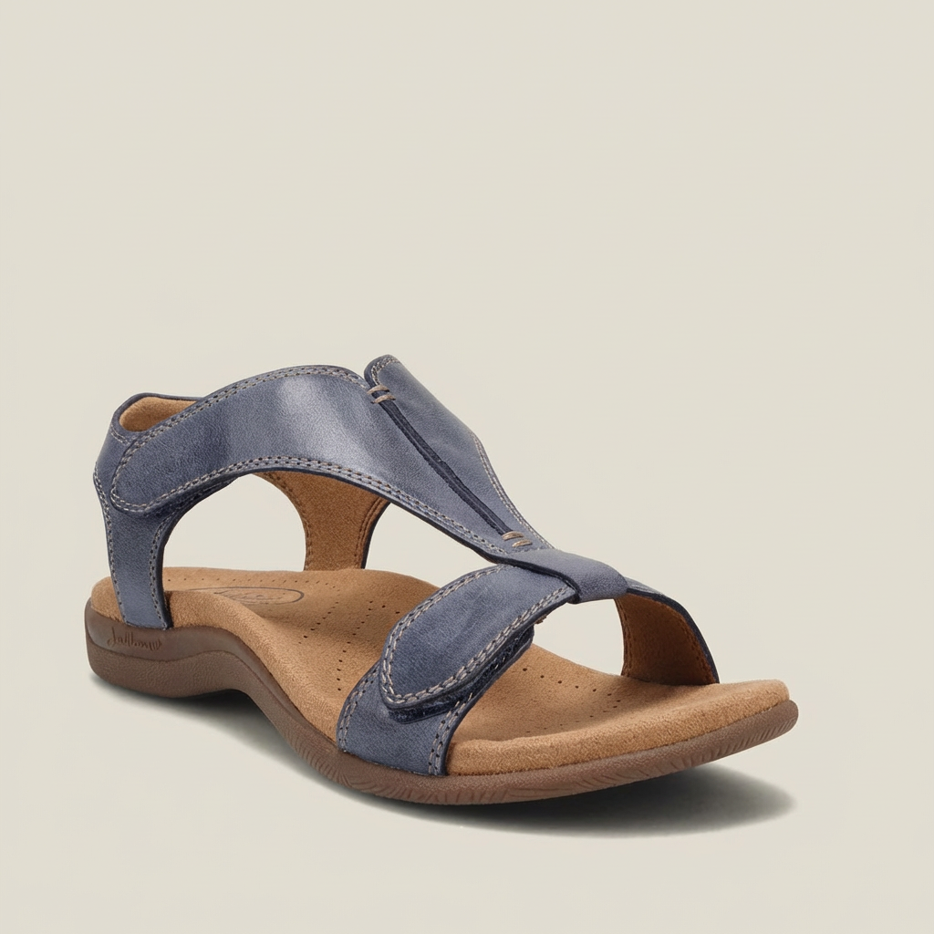Comfortabele donkerblauwe platte Lori sandalen voor dames; stijlvol en ademend voor de zomer.