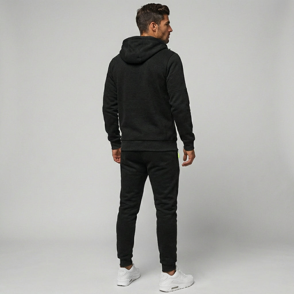 Stijlvol heren joggingpak, ideaal voor casual vrijetijdskleding en dagelijks gebruik.