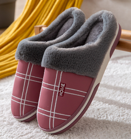 Heren pantoffels met veilige antislip zool, comfortabel en warm, ideaal voor gladde vloeren.