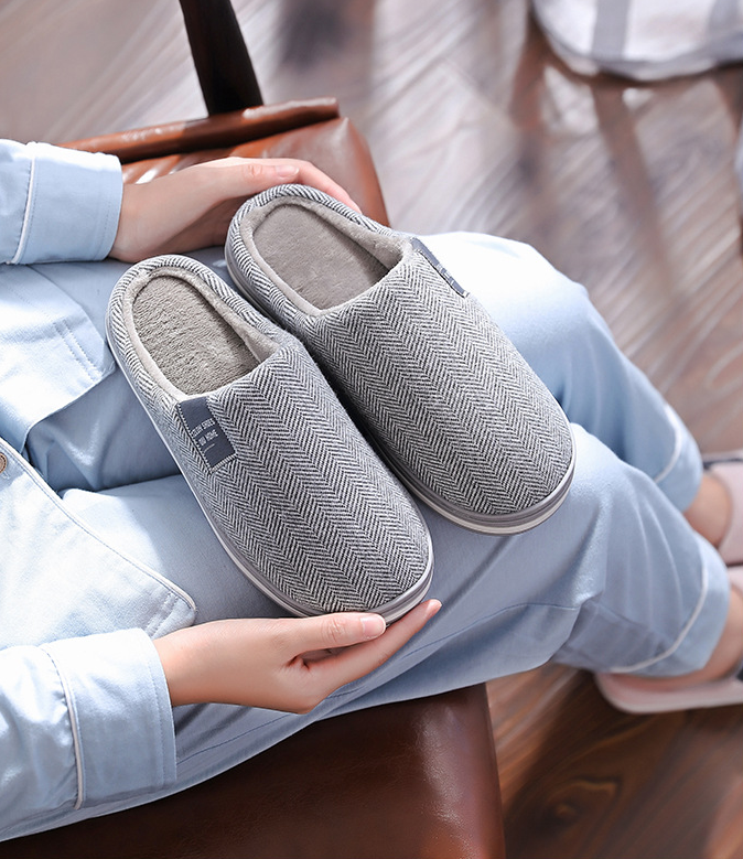 Stijlvolle heren pantoffels "Gentlemens Feet Nieuw", perfect voor warme voeten in de winter, met een luxe uitstraling.