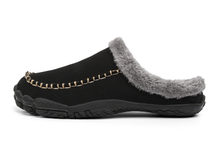 Antislip zool: Antislip zool van duurzame luxe herenpantoffels, zorgt voor veilige grip en warme voeten.