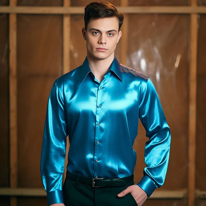 Glanzend heren dress shirt in diverse kleuren, veelzijdig en elegant voor zowel zakelijke als casual chique outfits.