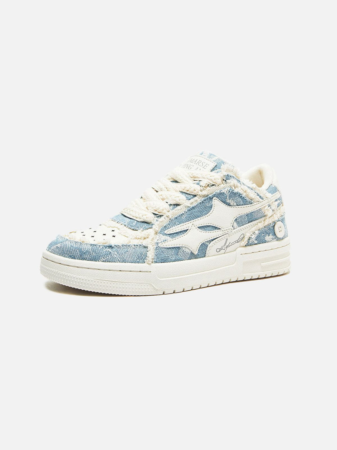 Blauwe en witte heren vetersneakers met uniek sterrenpatroon, perfect voor casual comfort.