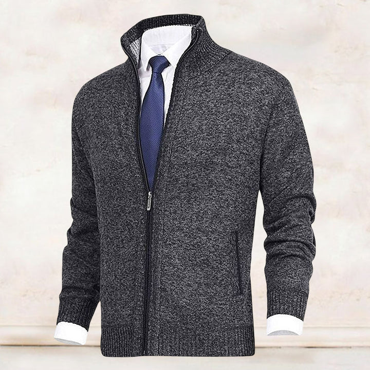 Grijs elegant herenvest met rits, praktische zakken en stijlvolle kraag, ideaal voor casual.