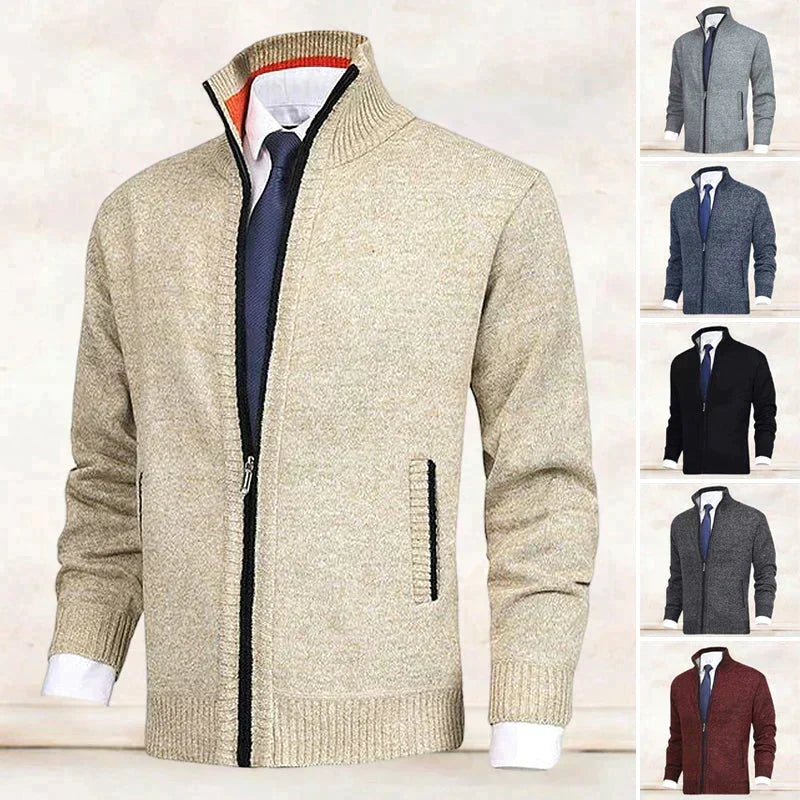 Elegant heren ritsvest met kraag en praktische zakken, ideaal voor herfst/winter comfort.