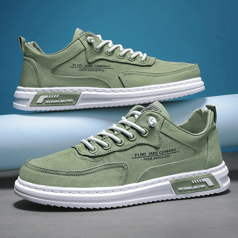 "Klassieke heren sneakers, ademend design, grijs; comfortabel en stijlvol met rubberen zolen voor grip."