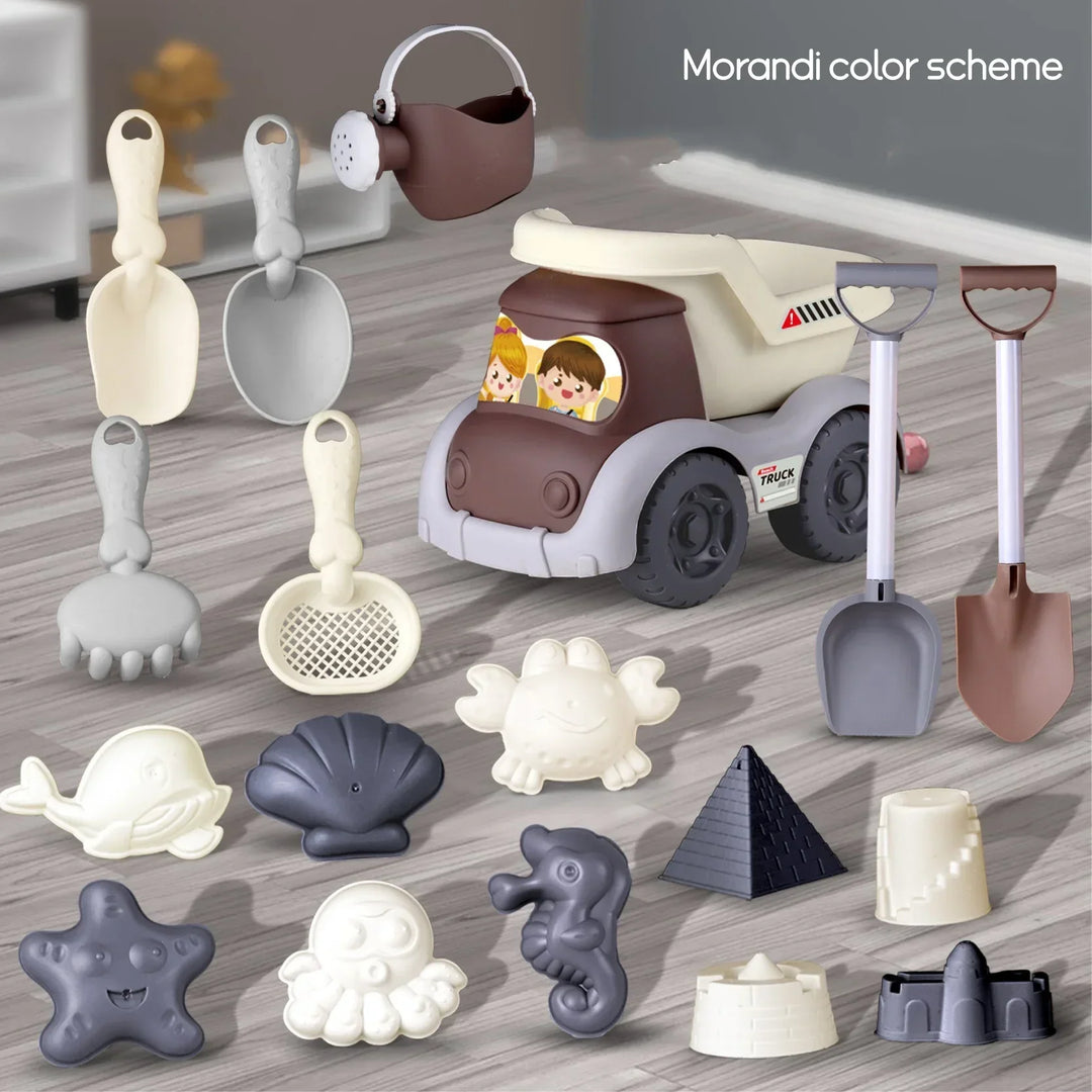 "Kleurrijke kinderset met zandvormen en emmer voor creatief spel op het strand. Duurzaam, compact, stimuleert fantasie."