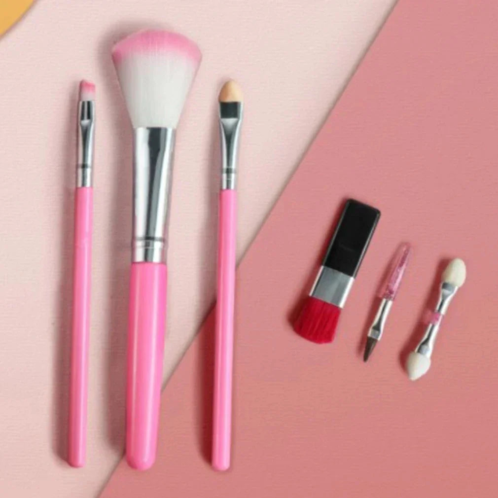 "Kleurrijke make-up set voor kinderen met lippenstift en oogschaduw, veilig en niet-toxisch voor creatief speelplezier."