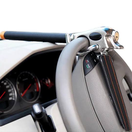 "Krachtig verstelbaar autostuurslot met robuuste vergrendeling voor effectieve diefstalpreventie, eenvoud & veiligheid."