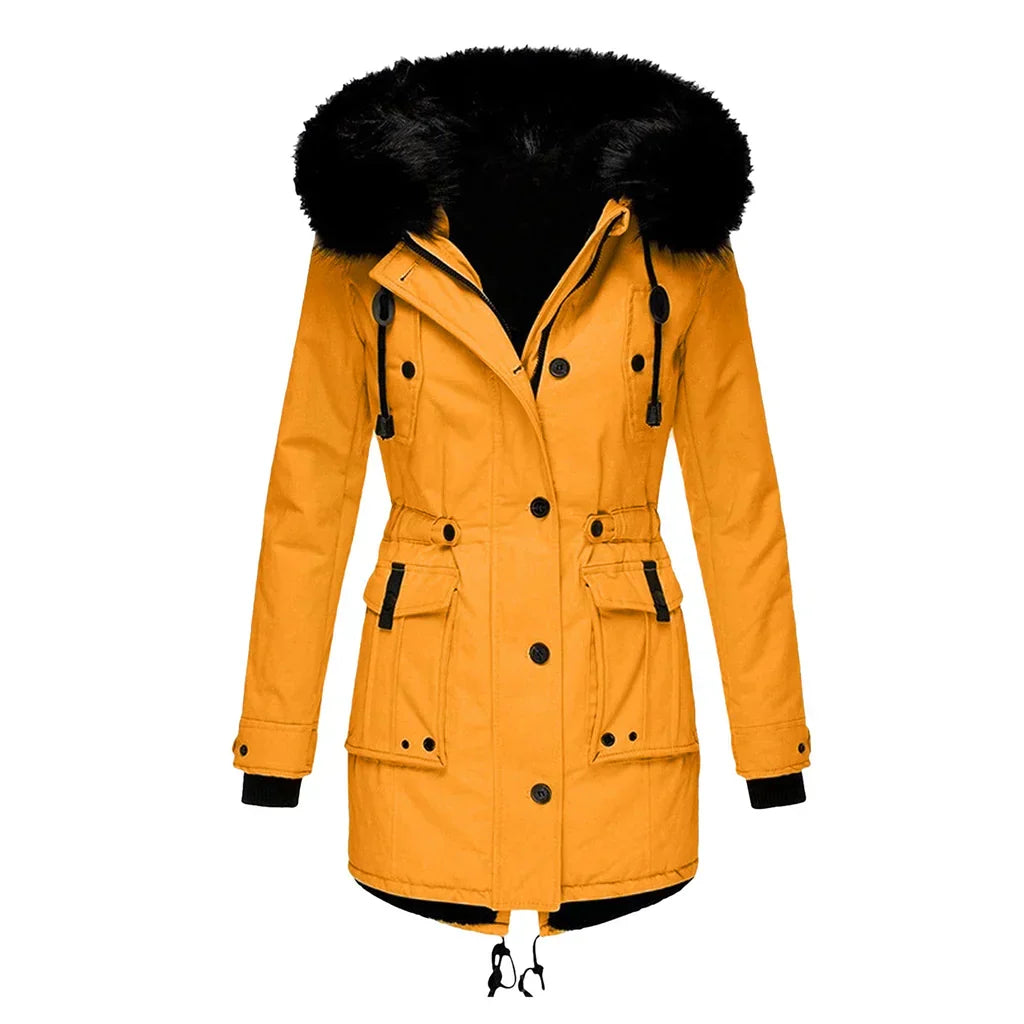 Lange dames winterjas met capuchon, gewatteerde stof en stevige rits, voor stijlvolle warmte en bescherming in de winter.
