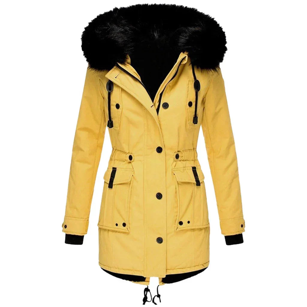 Lange dames winterjas met capuchon, gewatteerde stof en stevige rits, voor stijlvolle warmte en bescherming in de winter.