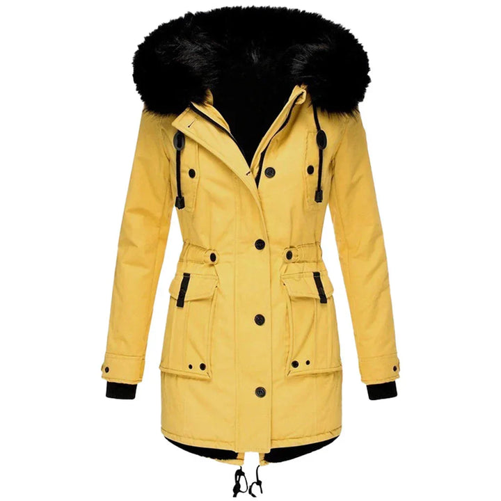 Lange dames winterjas met capuchon, gewatteerde stof en stevige rits, voor stijlvolle warmte en bescherming in de winter.