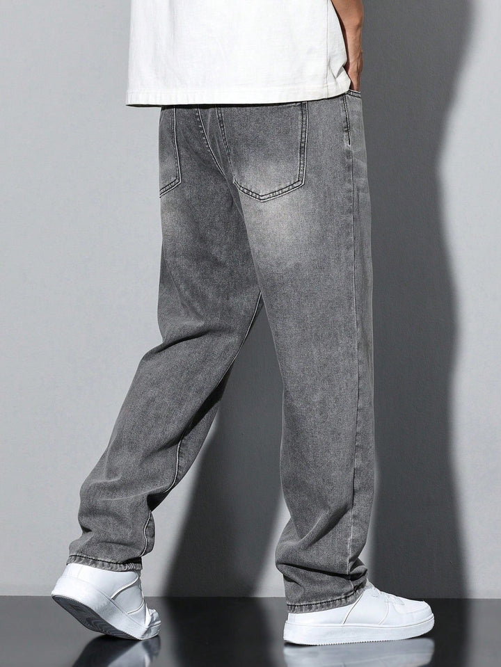 Zwarte casual herenjeans met rechte pijpen, een tijdloze toevoeging aan elke garderobe.