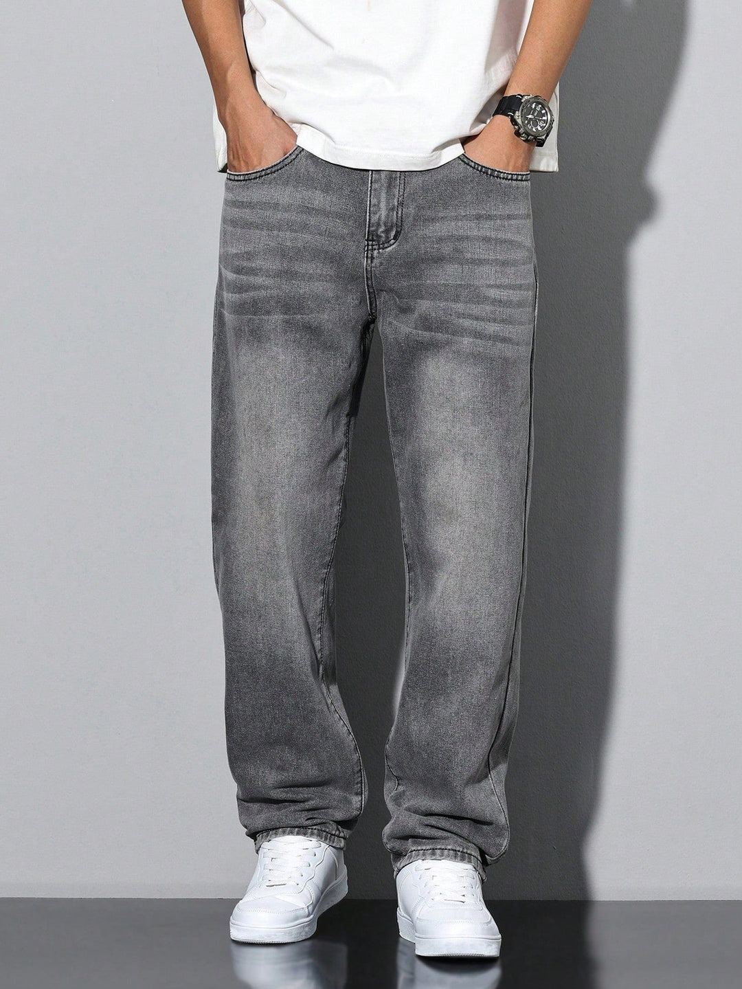 Paarse rechte pijpen herenjeans, gewassen effect, comfortabel en uniek in herenmode.