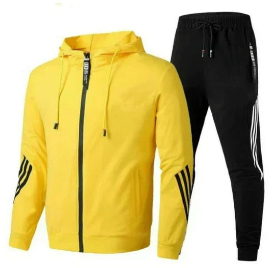 Sportief heren trainingspak van ademende katoenmix. Comfortabel tweedelig sportpak voor alle seizoenen.