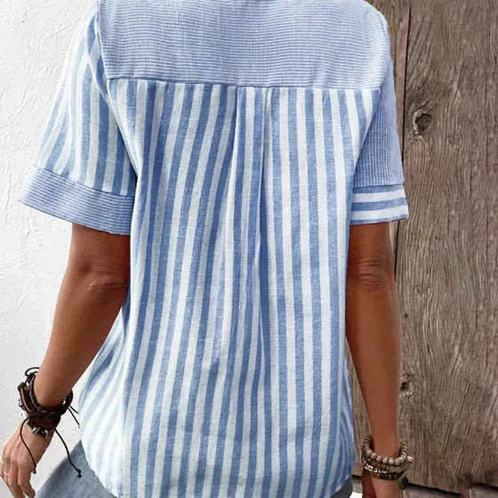 Overzicht van alle beschikbare kleuren voor de gestreepte damesblouse