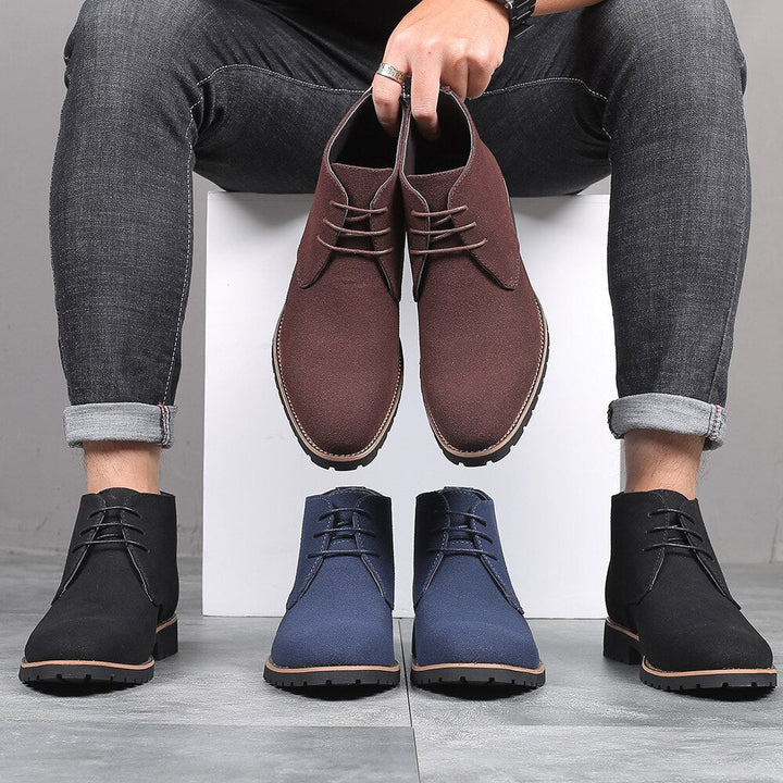 Stijlvolle heren enkellaarzen, perfect voor casual lente looks en elk avontuur. Comfortabele slip-on boots.
