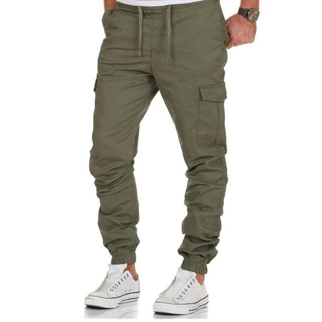 Moderne herenbroek met cargo details voor een trendy en relaxte casual look