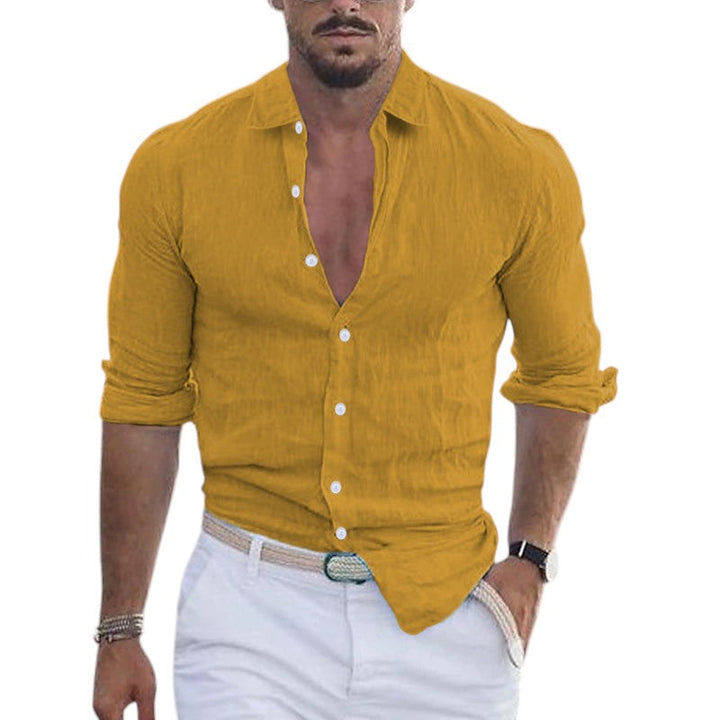 "Lichtgewicht heren linnen overhemd, casual look met lange mouwen en ademende stof in rustgevende kleuren."
