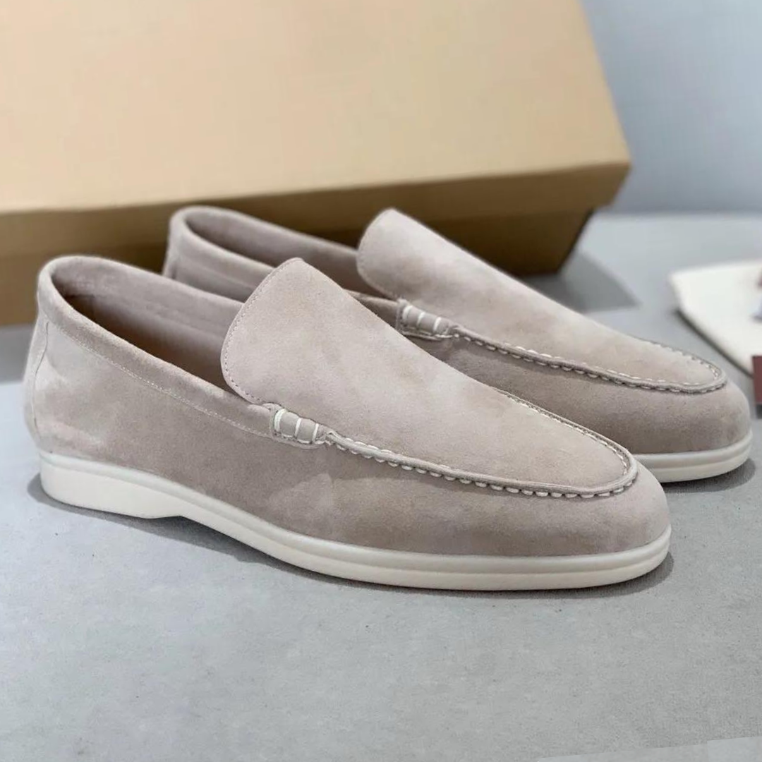 Luxe herenloafers in tijdloze stijl, perfect voor de moderne man. Comfortabele instappers van hoge kwaliteit.