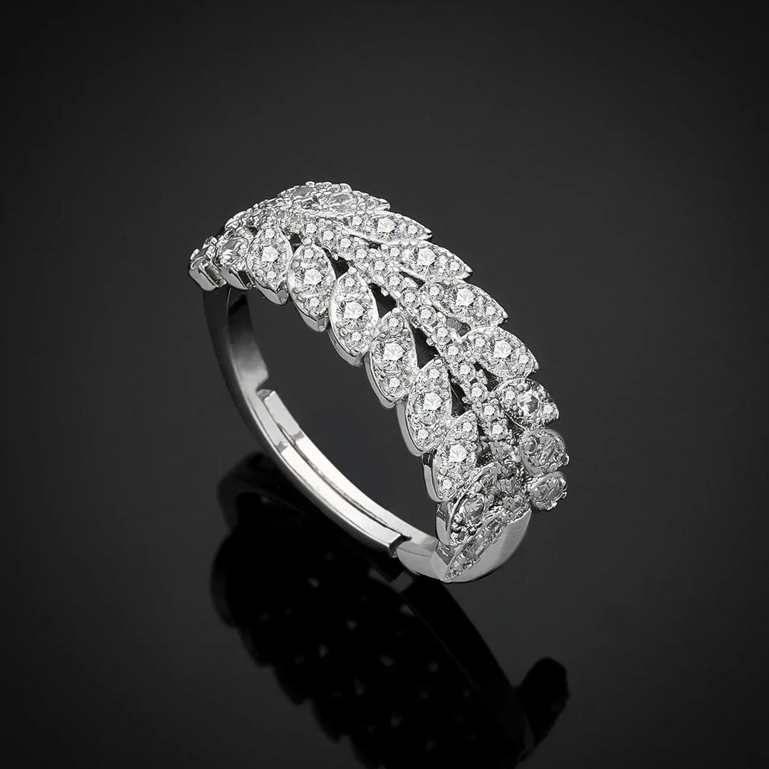Complete gouden zirkonia sieradenset voor dames. Luxe 4-delige halsketting, oorbellen en armband.