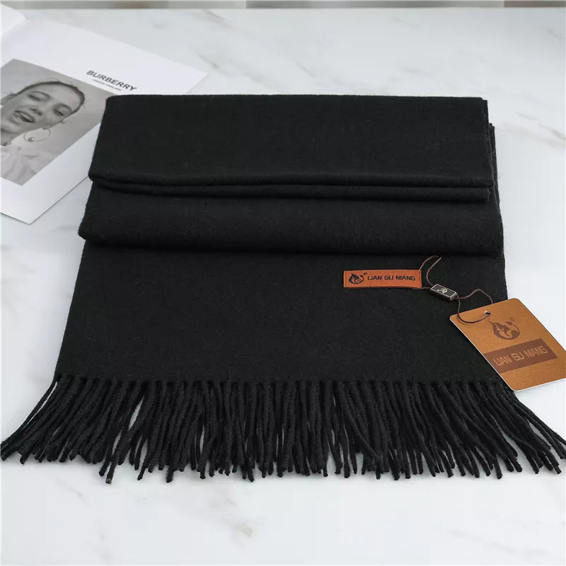 Chique dames kasjmier sjaal, een tijdloos en warm accessoire voor de winter.