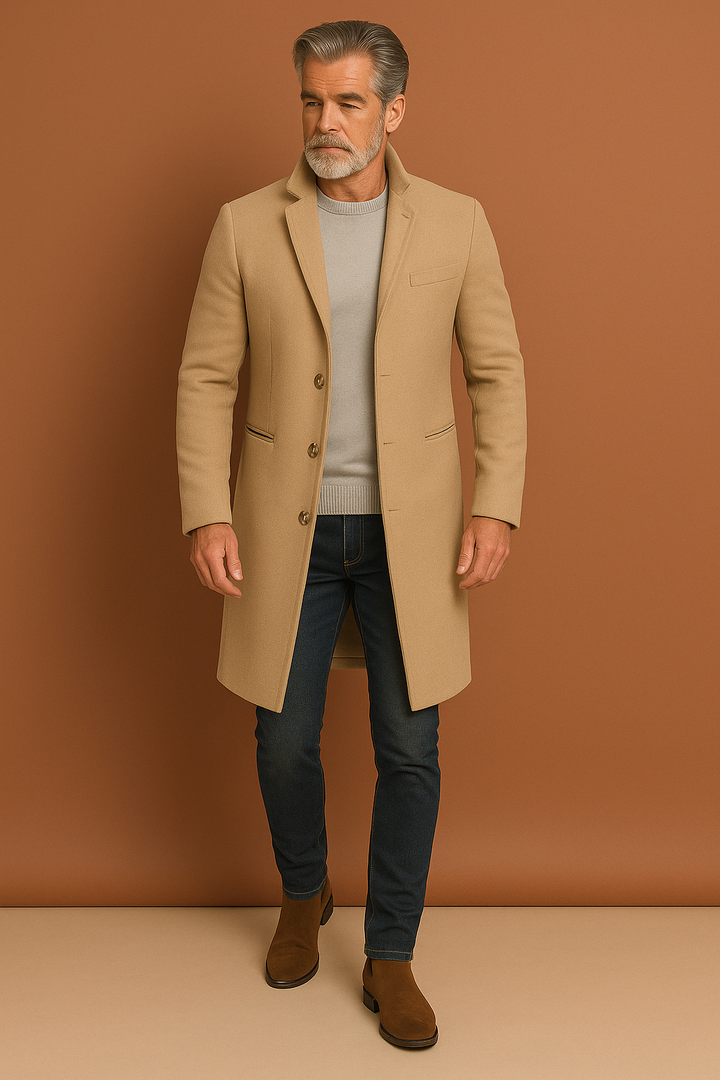 Stijlvolle heren mantel jas, luxe trenchcoat voor koudere seizoenen. Tijdloze, veelzijdige bovenkleding.