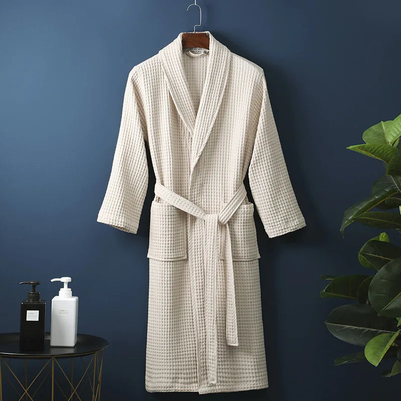 Elegante unisex katoenen badjas, ideaal als loungewear of ochtendjas voor hem en haar.