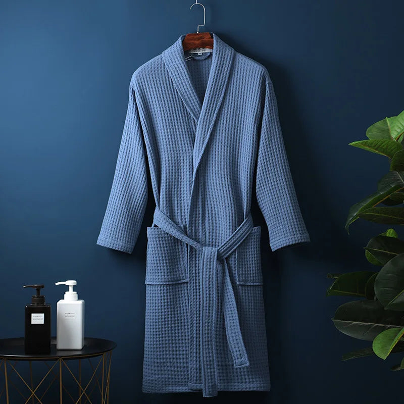 Veelzijdige katoenen badjas, geschikt als huispak, ochtendjas of loungewear voor iedereen.