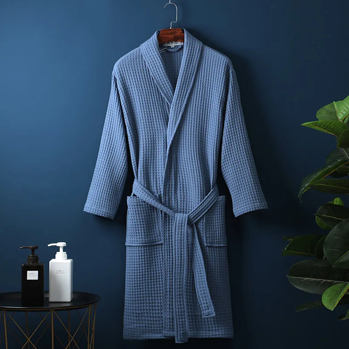 Veelzijdige katoenen badjas, geschikt als huispak, ochtendjas of loungewear voor iedereen.