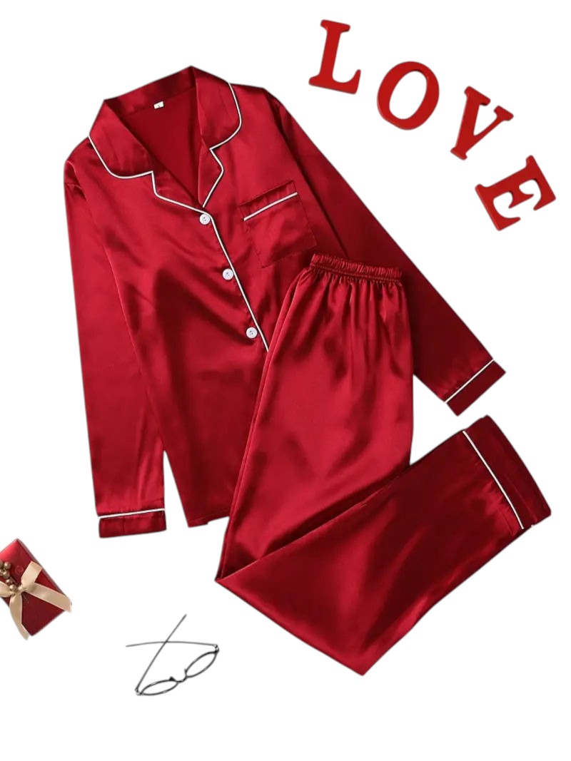 "Luxe satijnen dames pyjamaset met glanzende afwerking, zijdeachtige textuur en elegante uitstraling voor ultiem comfort."