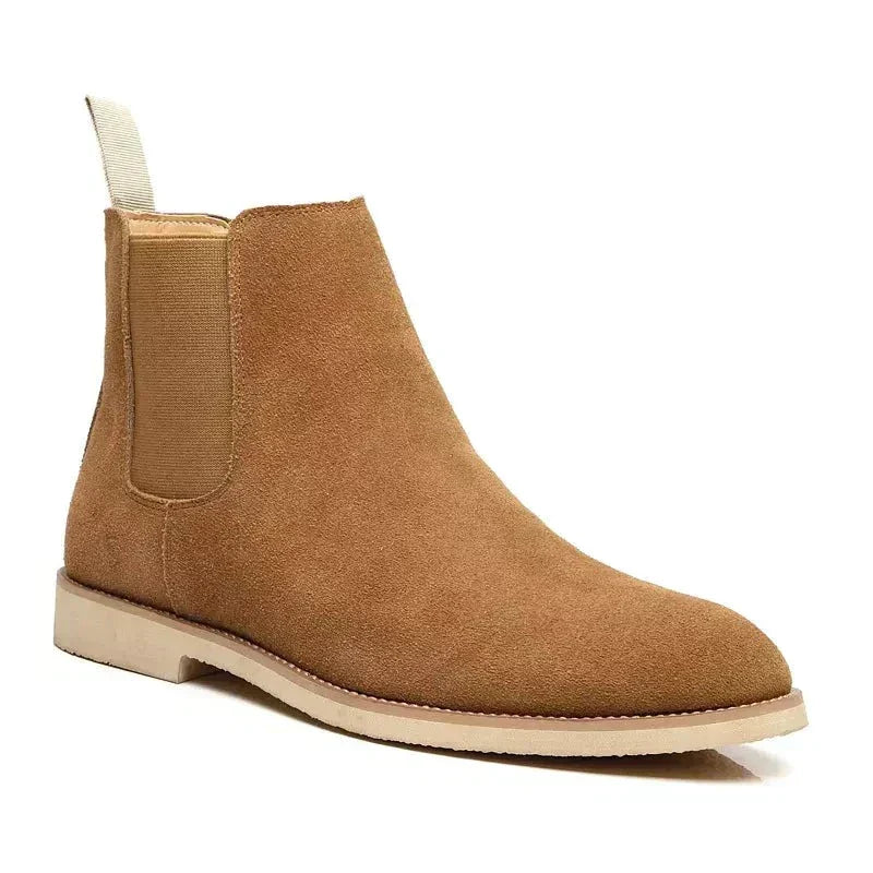 Luxe suède Chelsea boots voor dames en heren, stijlvol kalfs suède met leren binnenzool, veelzijdig en elegant ontwerp.