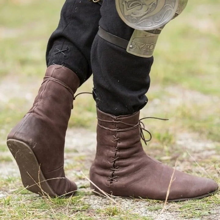 Middeleeuwse leren laarzen voor mannen, bruin en zwart, authentiek ontwerp, hoogwaardig leer, geschikt voor cosplay.