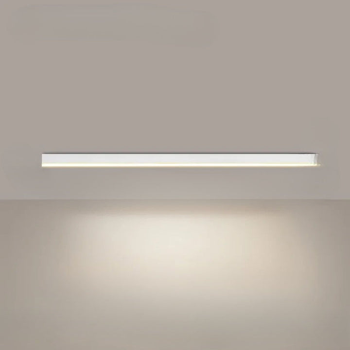 "Minimalistische LED plafondlamp met strak aluminium ontwerp, Scandinavische stijl en energiezuinige verlichting."
