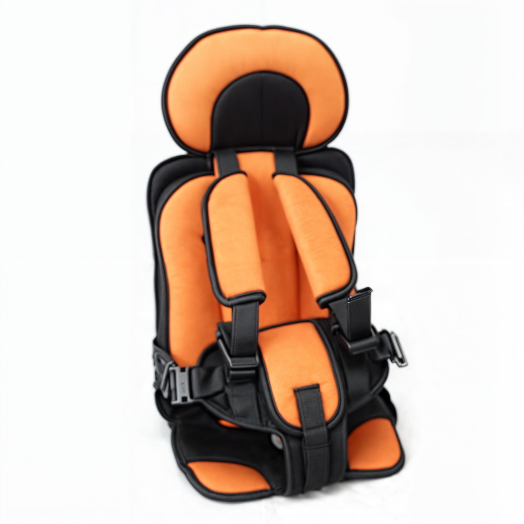 Moderne kinder autostoel met vijfpuntsgordel en ademende stof, ideaal voor comfort en veiligheid tijdens reizen.