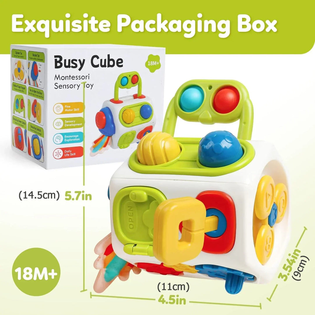 "Montessori Busy Cube speelgoed, compact met kleurrijke vormen, stimuleert zintuigen, ideaal voor kinderen onderweg."