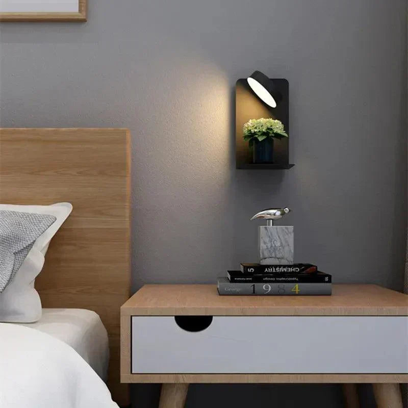 Nachtlamp met USB-lader, 330° draaibaar en dimbaar, modern design, zwart-wit, 12W ideaal voor slaapkamer en woonkamer.