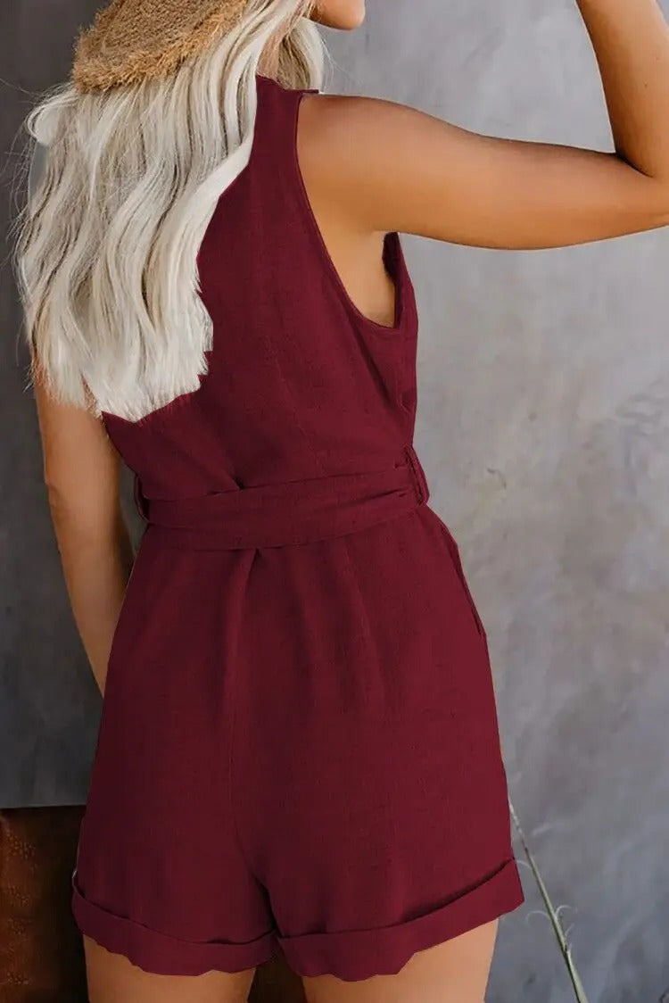 "Nina Jumpsuit met Zakken, V-hals, knoopriem, zachte stretchstof, trendy en comfortabel, perfecte zomeroutfit"
