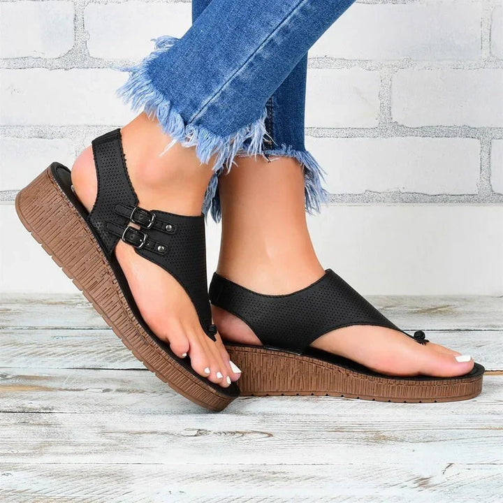 "Orthopedische dames sandalen met moderne, vrouwelijke look en comfort, perfect voor houding en pijnverlichting."